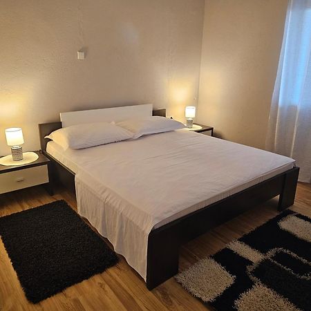 Apartments Lumi Rogoznica  Extérieur photo